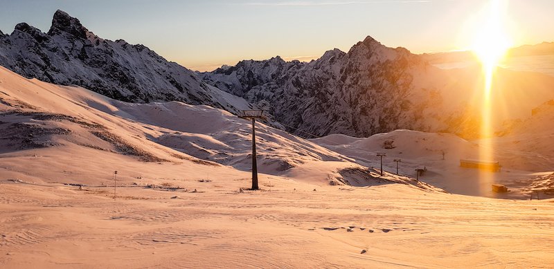 Skigebiet Zugspitze startet in die neue Skisaison 2018/19 (©Bayerische Zugspitzbahn Bergbahn AG)