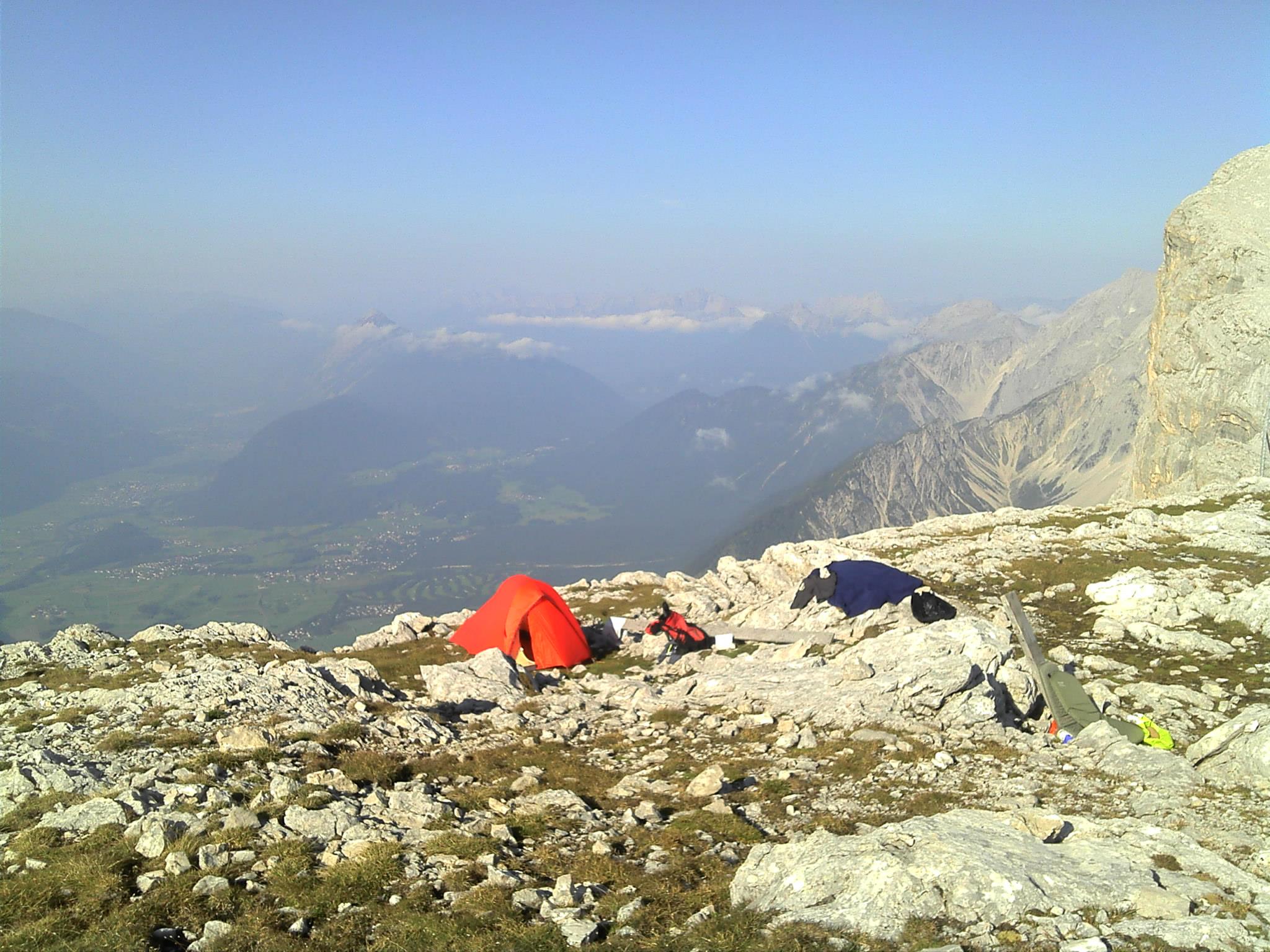 News - sterreichischer Alpenverein (OEAV): Zelten und Biwakieren unter  freien Himmel - rechtsfreie Zone im Gebirge?