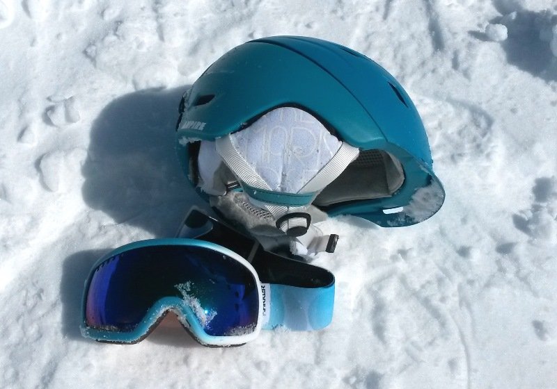 Testbericht – Marker AMPIRE Helmet Women und Marker 16:9+ Goggles: Sicher unterwegs mit Skihelm und Skibrille für den vollen Durchblick