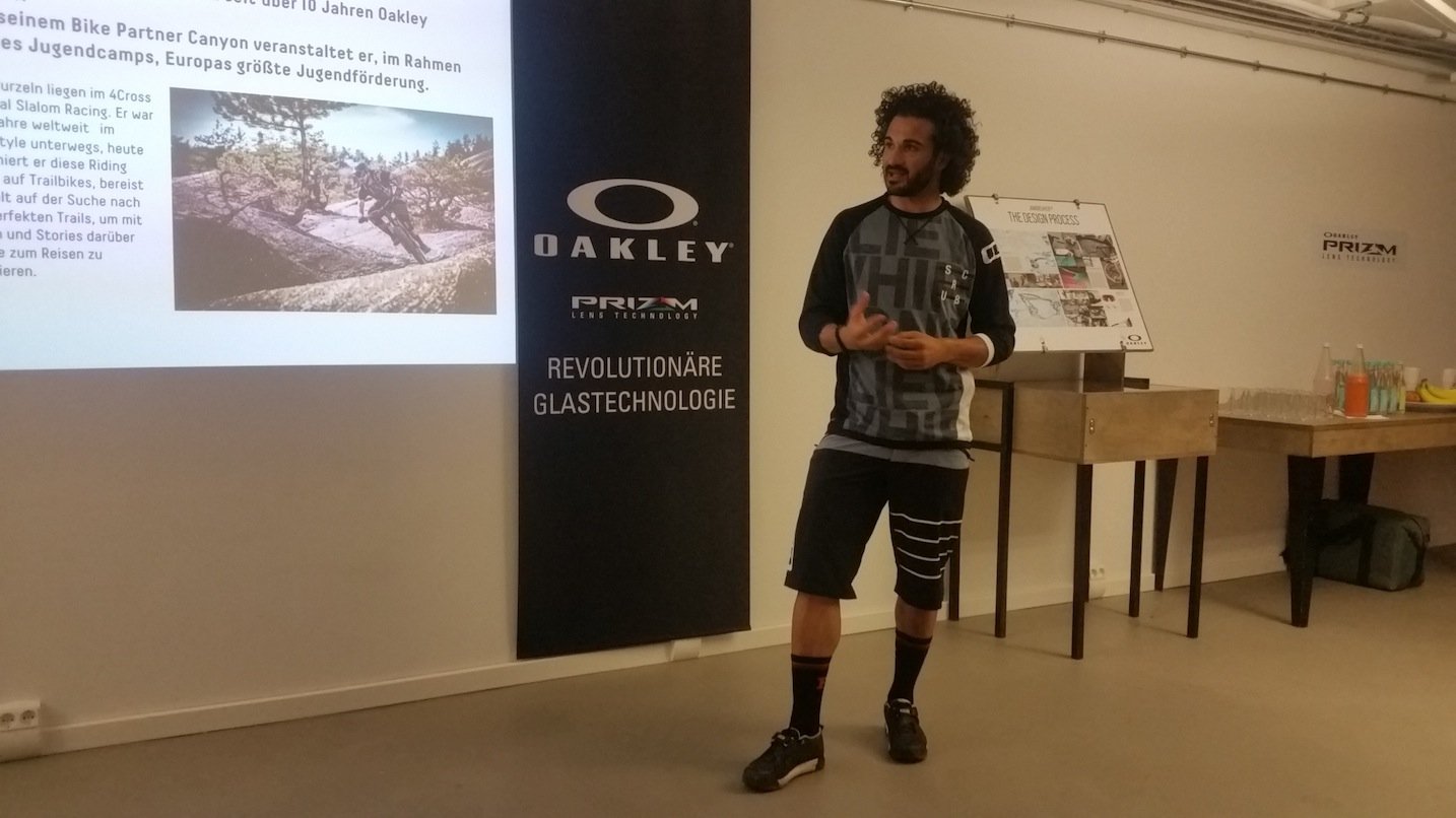 airFreshing_2016_Testbericht_Oakley_Prizm_Technology_PressEvent_RobJHerran