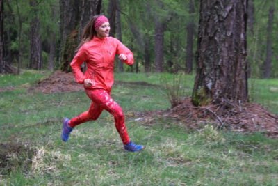 Testbericht – Jack Wolfskin Running-Kollektion Frauen: Funktionale Laufbekleidung für flowige Trails und schnelle Gipfelstürme