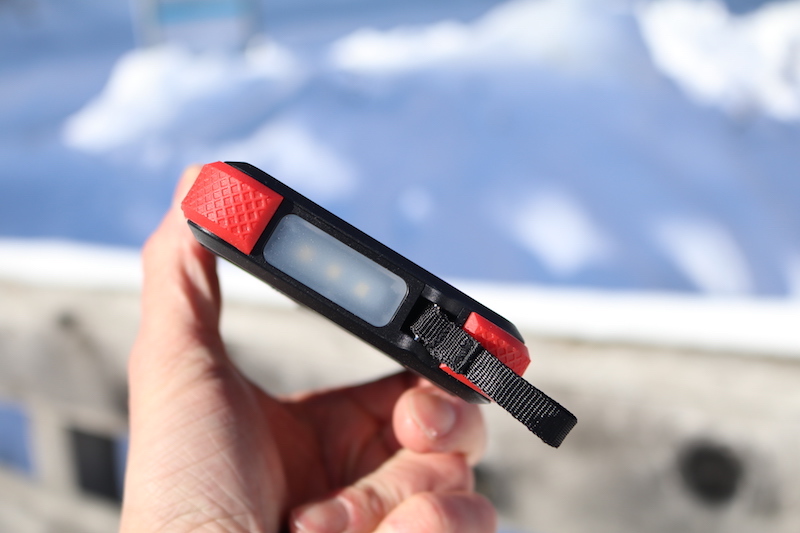 Testbericht – OUTXE Savage Solar Charger & 2-in-1 Waterproof Camping Lantern