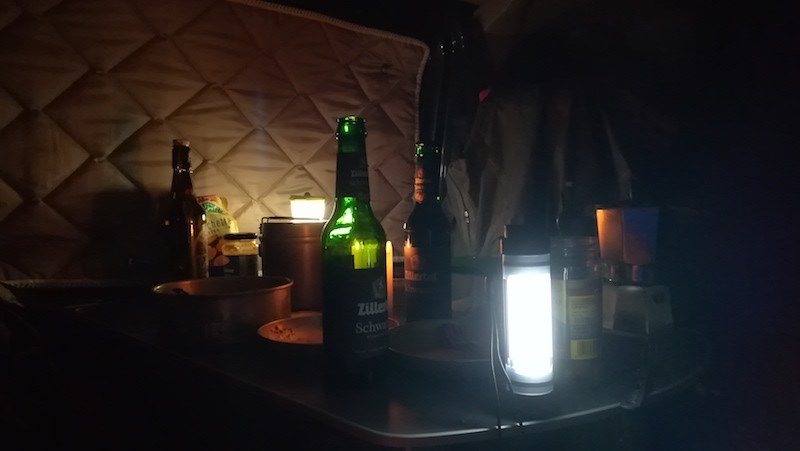 Testbericht – OUTXE Savage Solar Charger & 2-in-1 Waterproof Camping Lantern