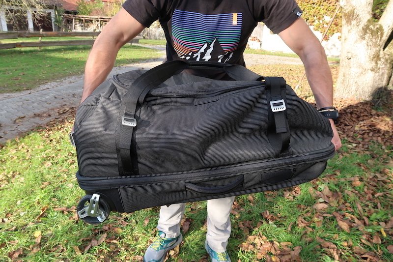 Testbericht – Thule Crossover Rolling Duffel 56 L, Osprey Rolling Transporter 90 L & Osprey Ozone 42 L: Praktische Reisetaschen und Trolleys für sportliche Weltenbummler