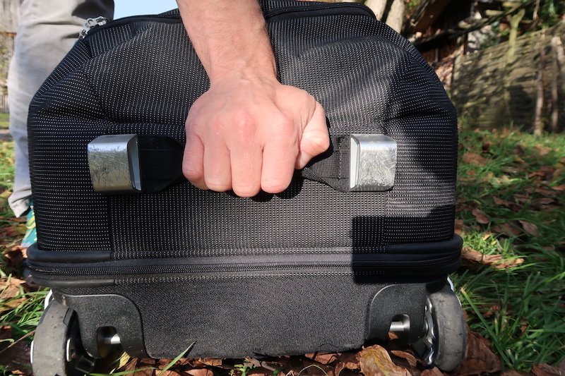 Testbericht – Thule Crossover Rolling Duffel 56 L, Osprey Rolling Transporter 90 L & Osprey Ozone 42 L: Praktische Reisetaschen und Trolleys für sportliche Weltenbummler