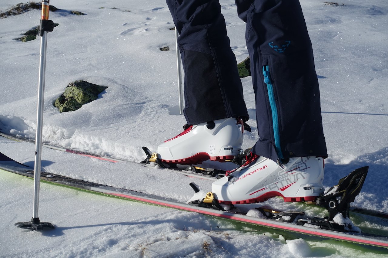Testbericht –  La Sportiva Stellar: Leichter, vielseitiger Skitourenschuh für perfekte Backcountry-Abenteuer