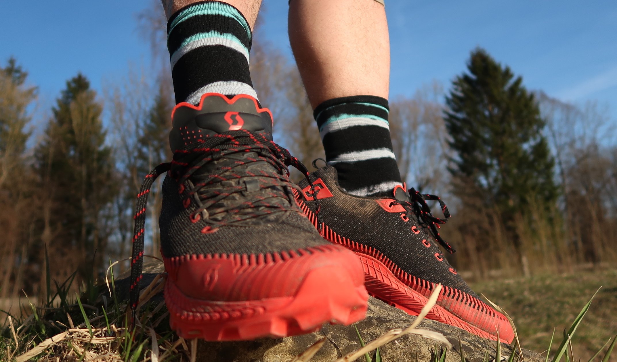 Testbericht – Scott Supertrac Ultra RC: Breit aufgestellter Laufschuh für (ultra)lange Strecken