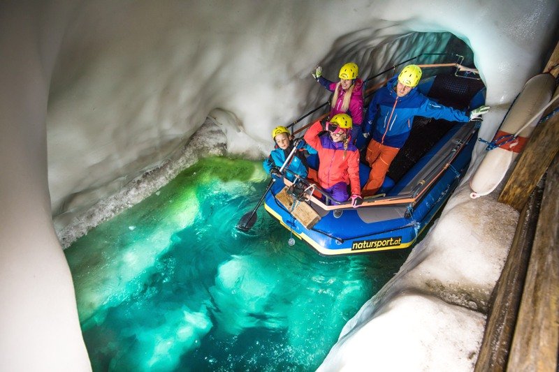 Winter - Ski- & Gletscherwelt Zillertal 3000: Immer der Sonne entgegen - Skifahren im Frühling in Tux–Finkenberg