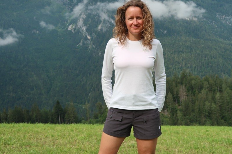 Testbericht – Helly Hansen Outdoorbekleidung: Hochfunktionale und qualitativ hochwertige Frühjahrs- & Sommerkollektion für Damen