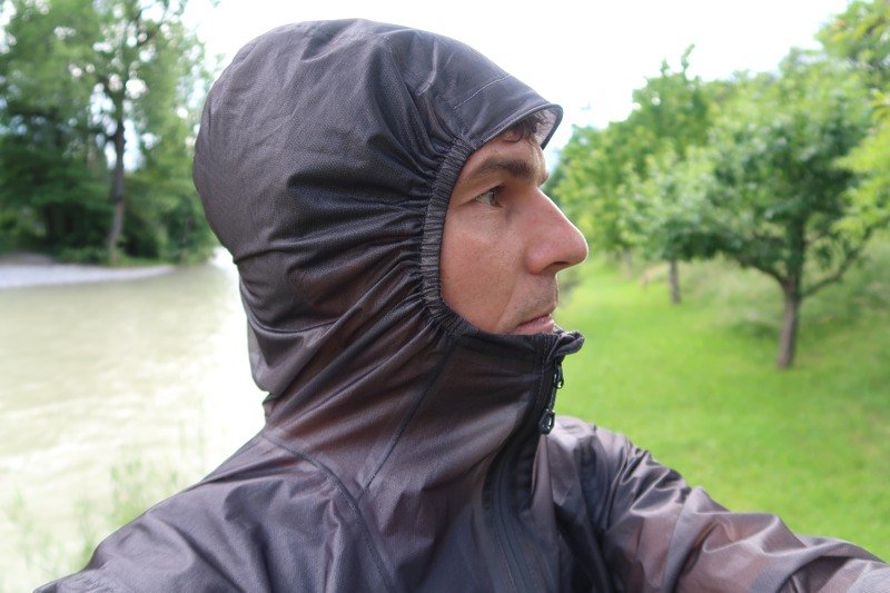 Testbericht – Montane Podium Pull-On Jacket & Pant: Federleichter und funktionaler Wetterschutz für Trail-Minimalisten