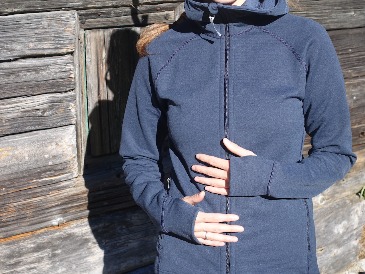 Testbericht – Houdini Mono Air Houdi W: Im Kampf gegen Plastik - aus recycelten PET-Flaschen hergestellte Fleecejacke mit Polartec Power Air
