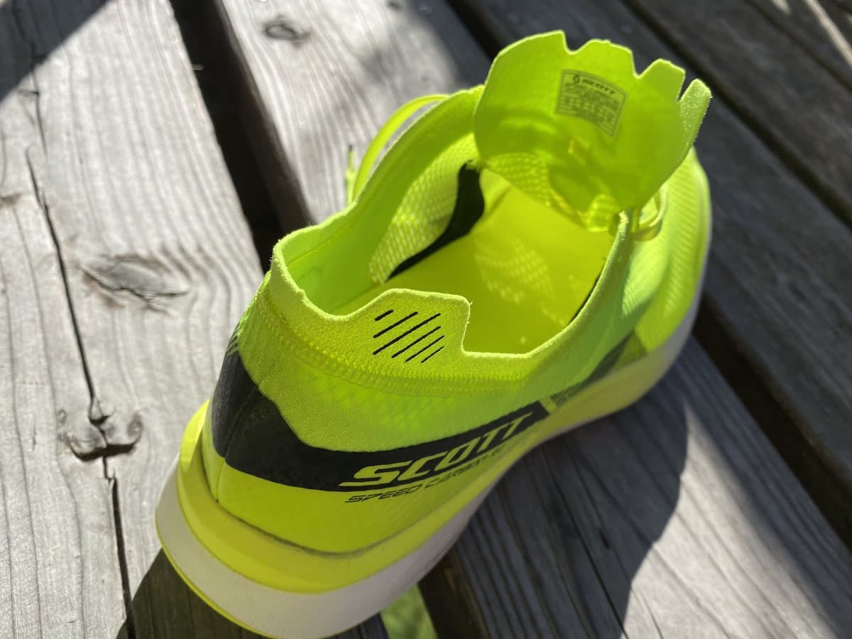 Testbericht - Scott Speed Carbon RC & Pursuit: Ultraschnelle und leichte Straßenlaufschuhe mit neuartiger Rocker-Sohlentechnologie