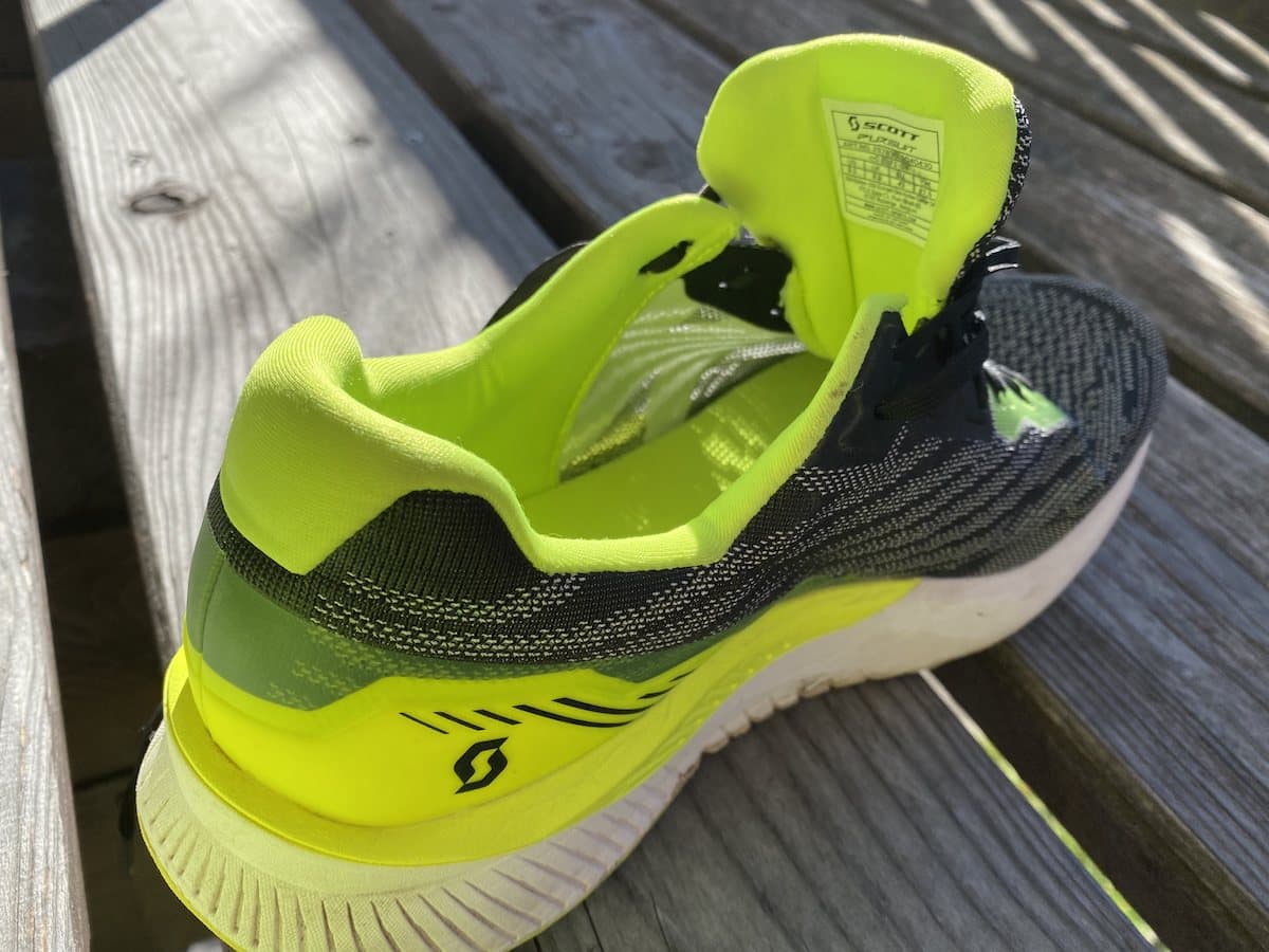 Testbericht - Scott Speed Carbon RC & Pursuit: Ultraschnelle und leichte Straßenlaufschuhe mit neuartiger Rocker-Sohlentechnologie