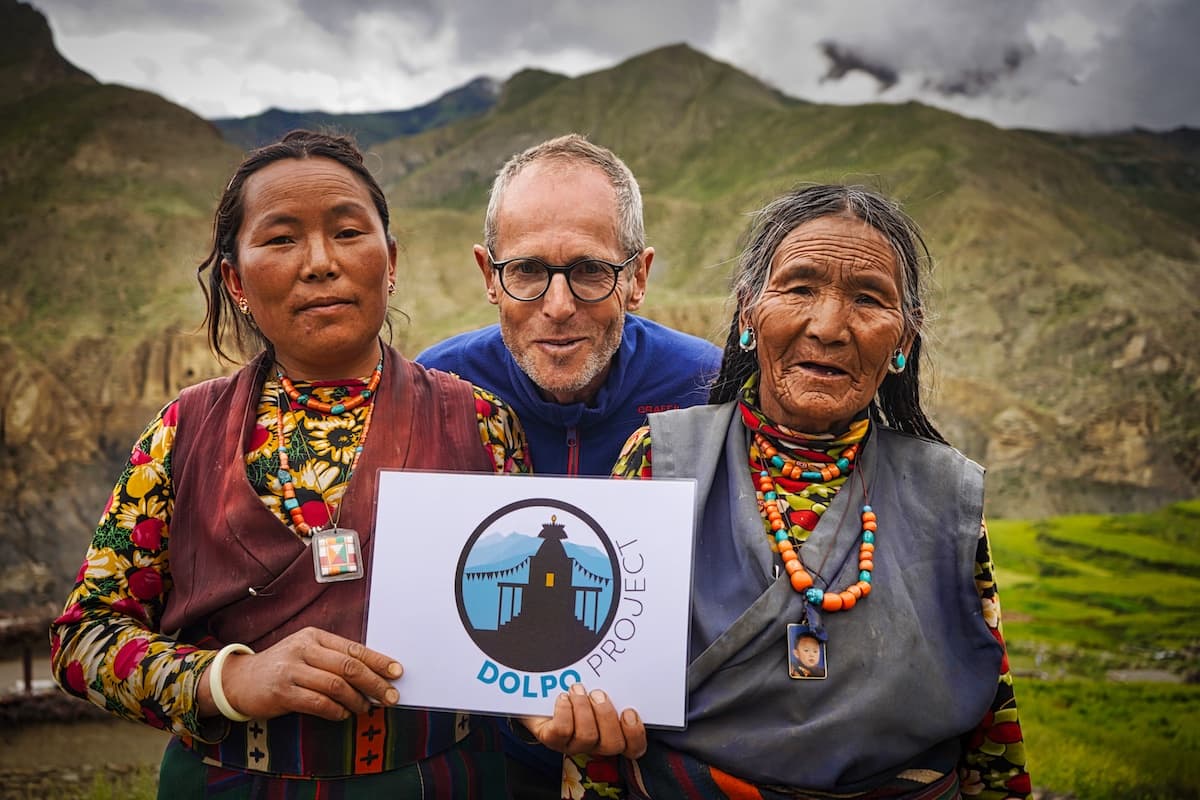 Rezension - National Geographic / Peter Hinze: 100.000 Schritte zum Glück - von der Einfachheit des Lebens im Himalaya
