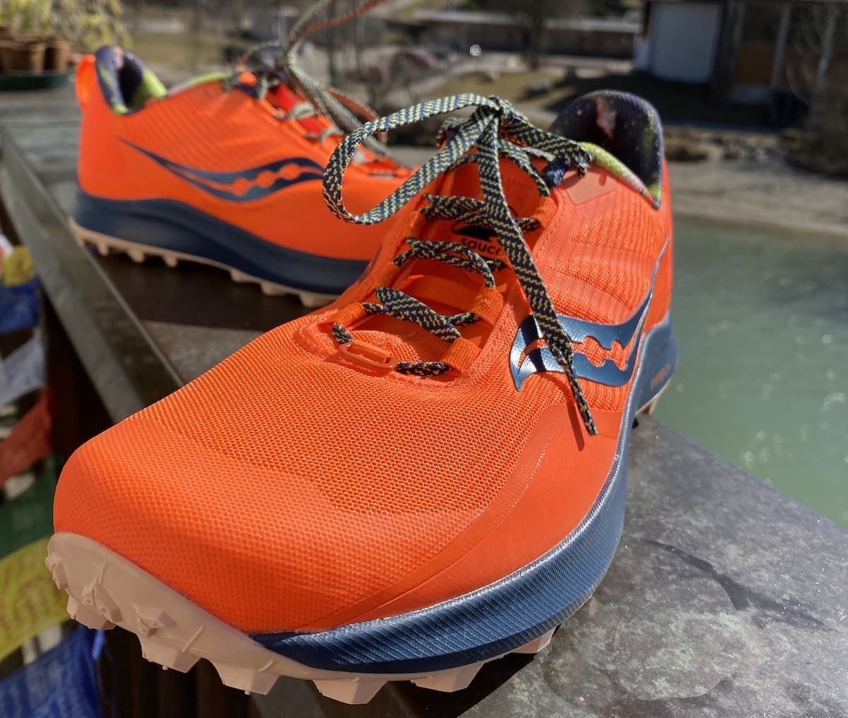 Testbericht - Saucony Peregrine 12: Leichter Trailschuh mit energetischem Sohlenkonzept für kürzere Distanzen