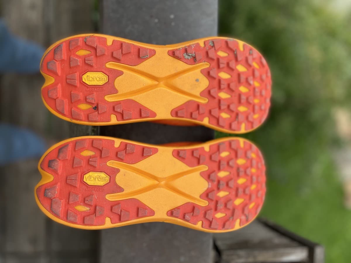 Testbericht - HOKA Tecton X: Gut gedämpfte Laufschuhe mit energierückführender Carbon-Platte