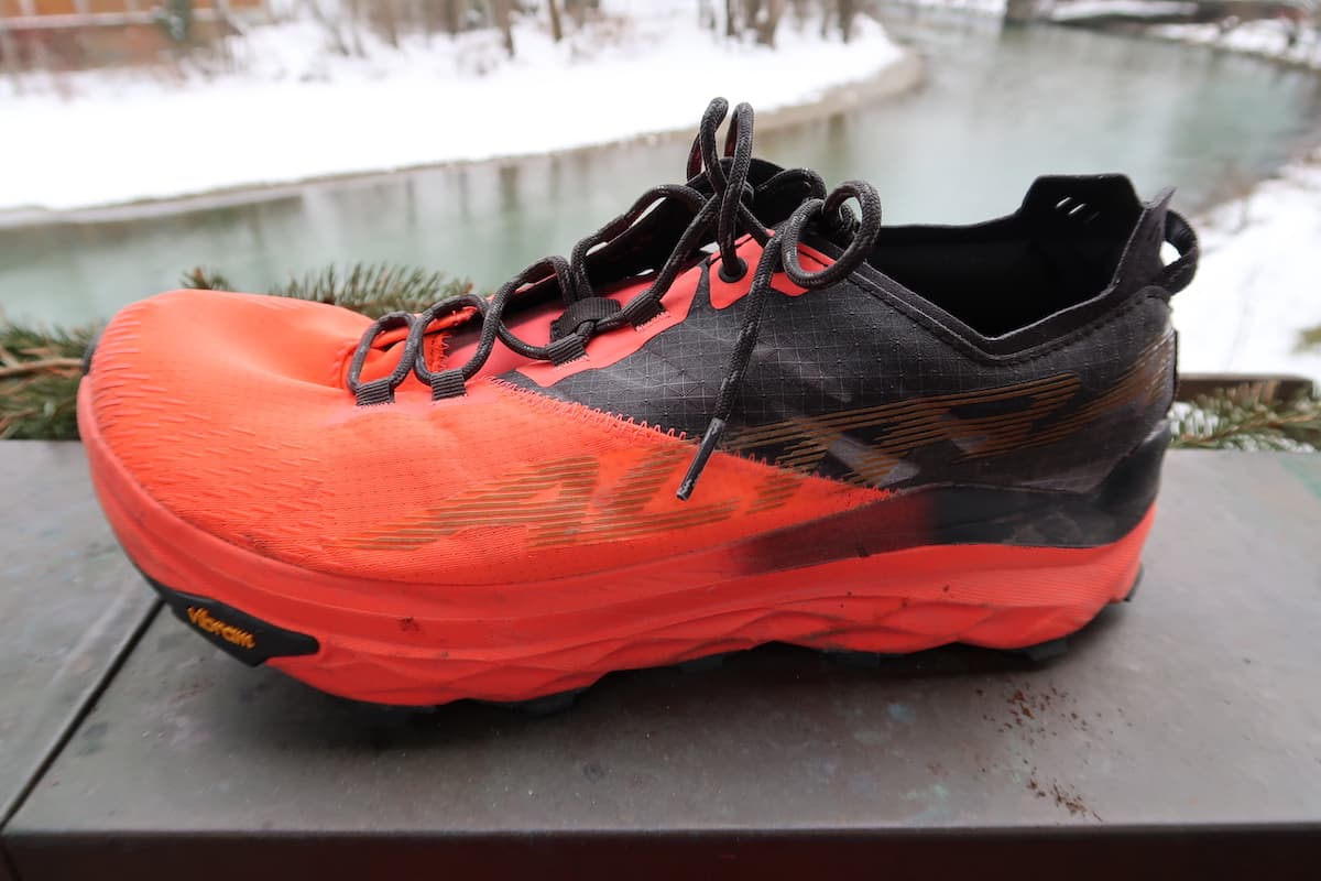 Testbericht - Altra Mont Blanc, Timp 4 & Lone Peak 5: Drei gut gedämpfte Trailrunning Laufschuhe ohne Sprengung und mit breiter Zehenbox