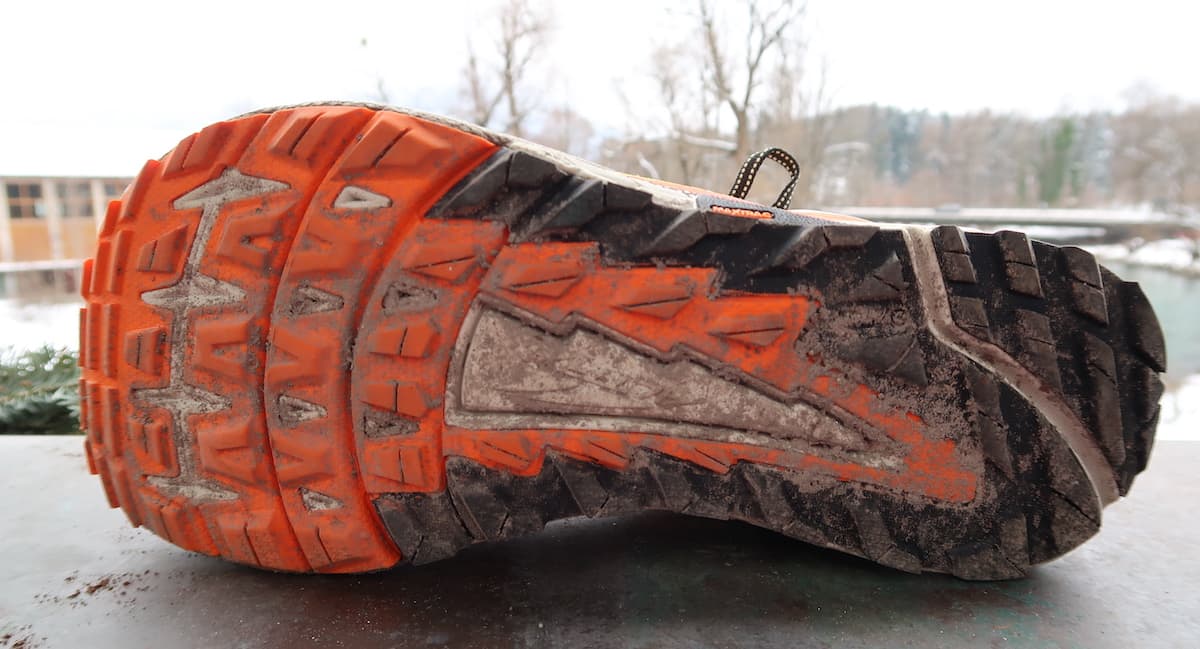 Testbericht - Altra Mont Blanc, Timp 4 & Lone Peak 5: Drei gut gedämpfte Trailrunning Laufschuhe ohne Sprengung und mit breiter Zehenbox