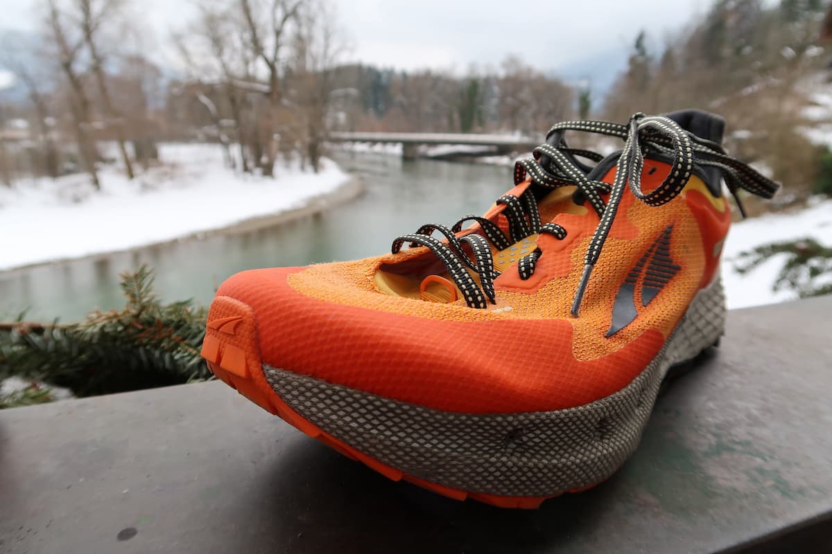 Testbericht - Altra Mont Blanc, Timp 4 & Lone Peak 5: Drei gut gedämpfte Trailrunning Laufschuhe ohne Sprengung und mit breiter Zehenbox