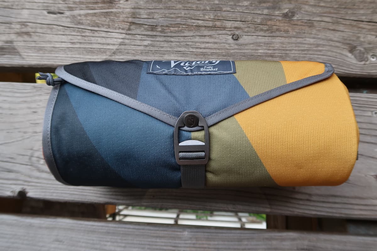 Testbericht - NEMO Victory Patio Blanket: Wasserabweisende Picknick-Decke mit praktischen Features