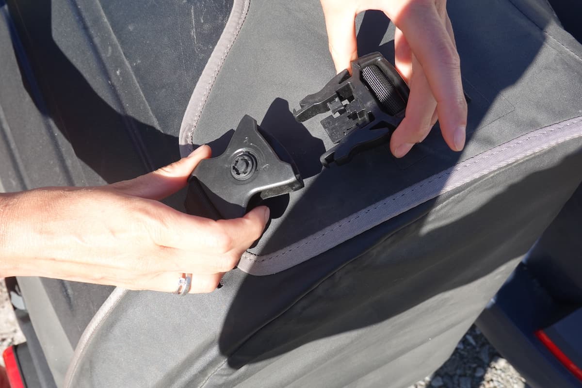 Testbericht – Thule BackSpace XT Cargo-Box: Einfach & praktisch – Heckbox für mehr Stauraum für den nächsten (Camping-)Urlaub