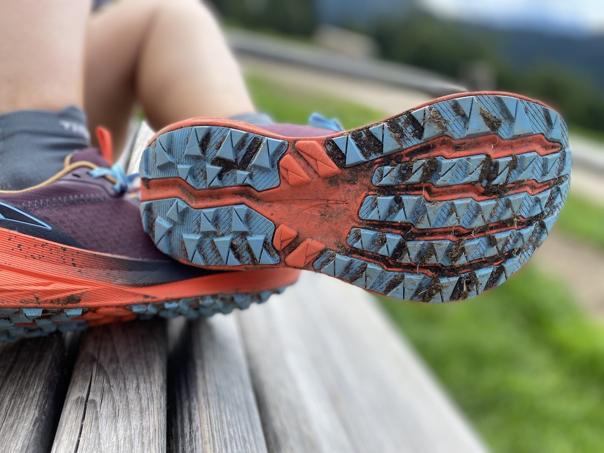 Testbericht - Altra Experience Wild 2 (Damen): Breit aufgestellter Laufschuh mit viel Komfort und leichtem Rockershape
